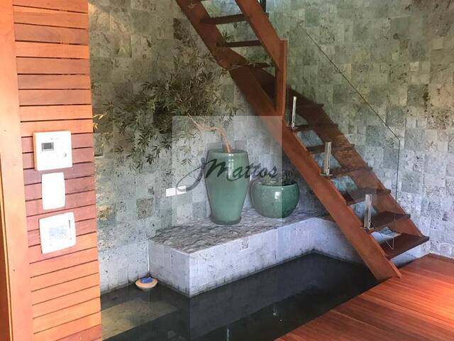 Casa para Venda em Santana de Parnaíba - 5