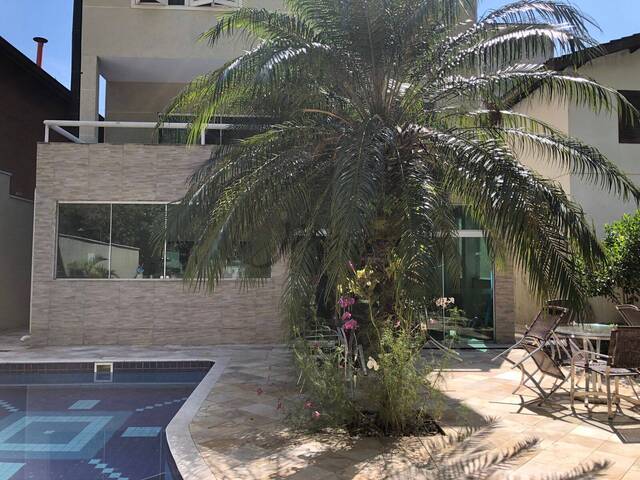 Casa para Venda em Santana de Parnaíba - 2