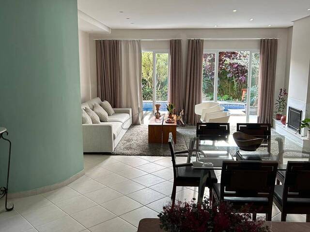 #26 - Casa para Venda em Santana de Parnaíba - SP