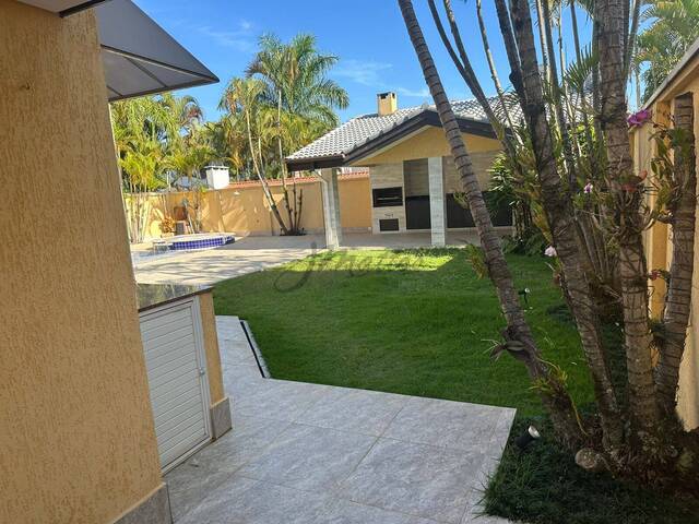 #29 - Casa para Venda em Santana de Parnaíba - SP