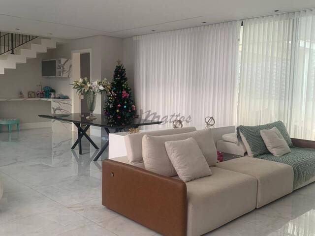 Casa para Venda em Santana de Parnaíba - 4