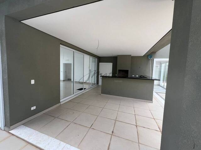 #107 - Casa para Venda em Santana de Parnaíba - SP