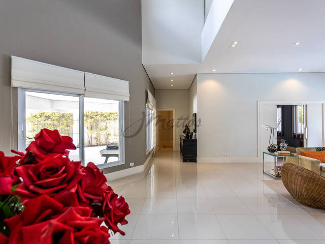 Casa para Venda em Santana de Parnaíba - 4
