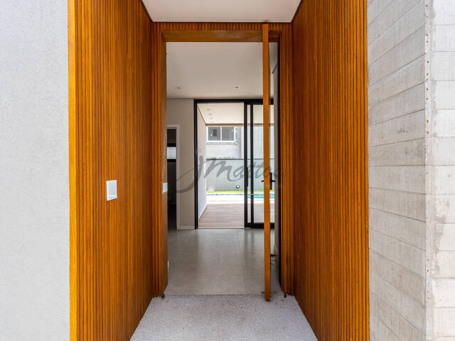 Casa para Venda em Santana de Parnaíba - 5