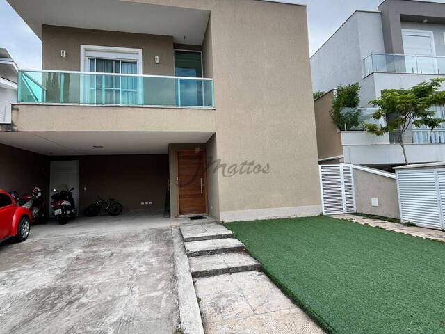 #117 - Casa para Venda em Santana de Parnaíba - SP
