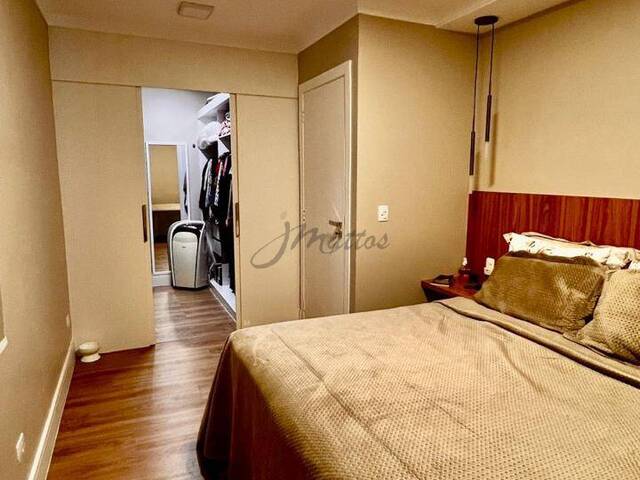 Apartamento para Venda em Santana de Parnaíba - 5