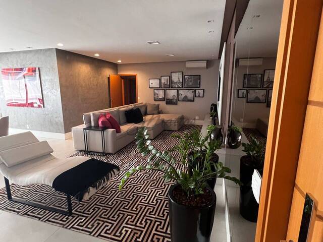 #153 - Apartamento para Venda em Santana de Parnaíba - SP