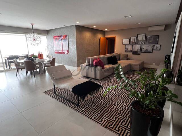 #153 - Apartamento para Venda em Santana de Parnaíba - SP