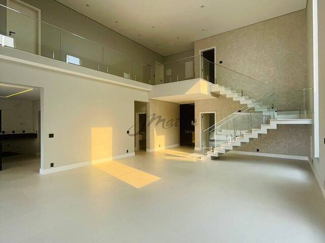 Casa para Venda em Santana de Parnaíba - 5