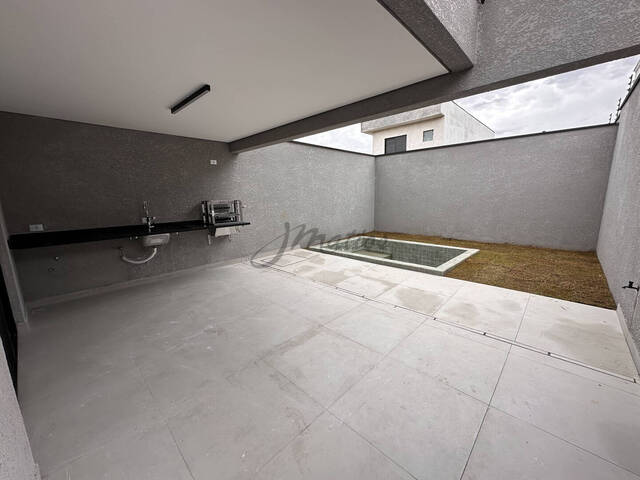 Casa para Venda em Santana de Parnaíba - 4