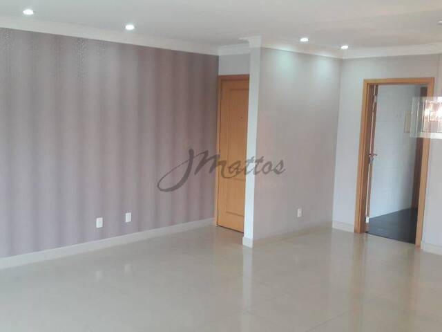 Apartamento para Venda em Santana de Parnaíba - 5