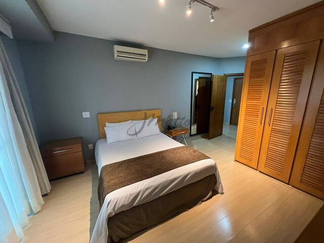 Apartamento para Venda em Santana de Parnaíba - 4