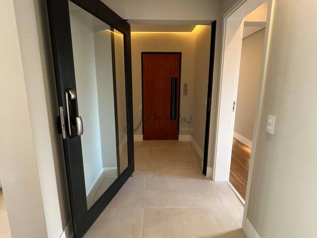 Apartamento para Venda em Santana de Parnaíba - 5