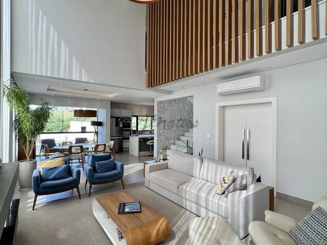 Casa para Venda em Santana de Parnaíba - 4
