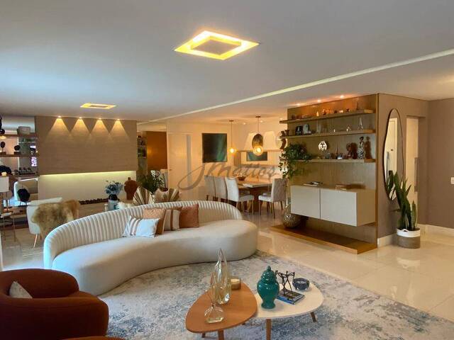 Apartamento para Venda em Santana de Parnaíba - 2